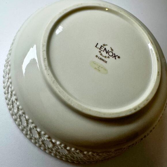 Lenox Ivory Embossed Bowl Gold Trim – 6” Textured Beaded Design – Bone China - Picture 3 of 7
